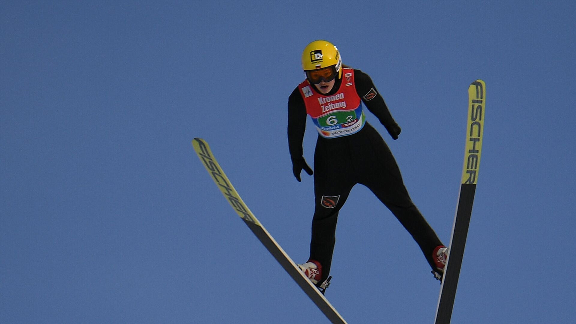 Кустова стала чемпионкой России в прыжках на лыжах с нормального трамплина