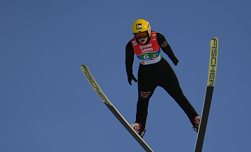 Кустова стала чемпионкой России в прыжках на лыжах с нормального трамплина