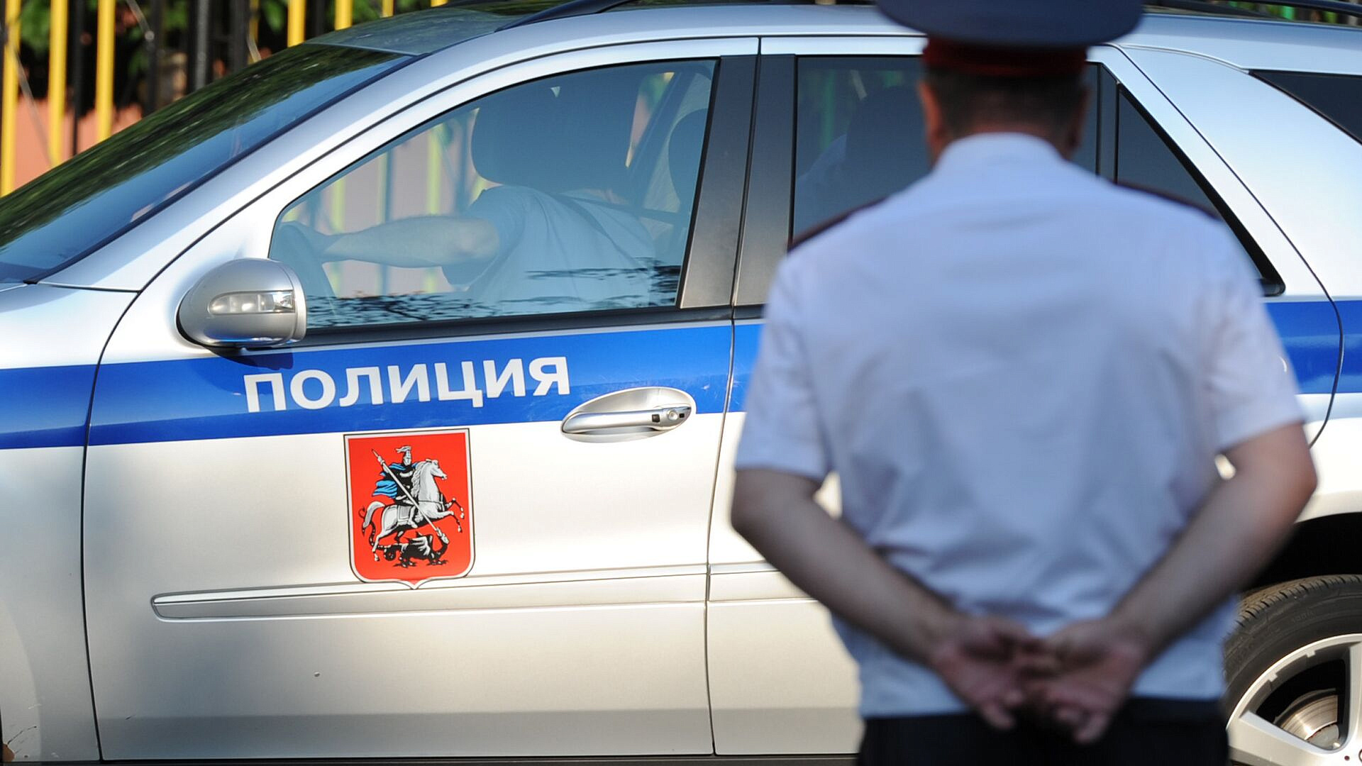 В Кирове ищут пенсионерку, обокравшую спящего подростка в подъезде