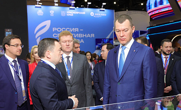 Фрадков представил Дегтяреву проект бесплатных беговых центров