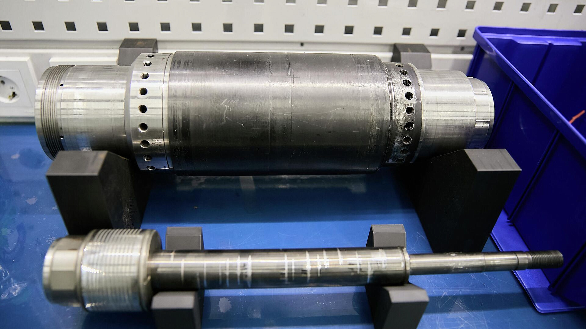 Ликсутов: компания ОЭЗ Москвы расширила выпуск техники для ремонта станков