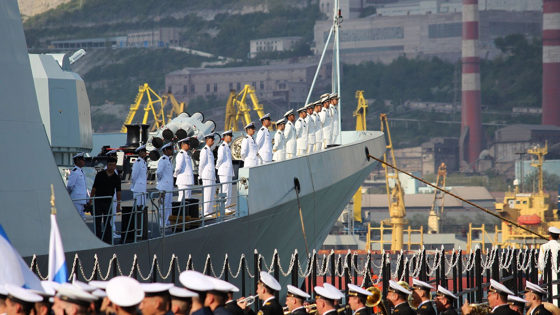 В Японском море пройдет военно-морское учение России и Китая