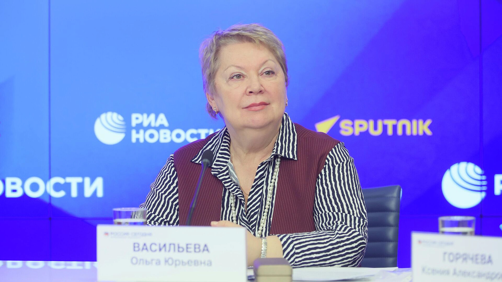 "Мы нейронку накормили". РАО призвала проверить образовательный контент ИИ