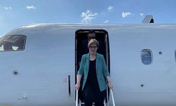 Лаура Догу опубликовала первые фотографии своего прибытия в Каракас