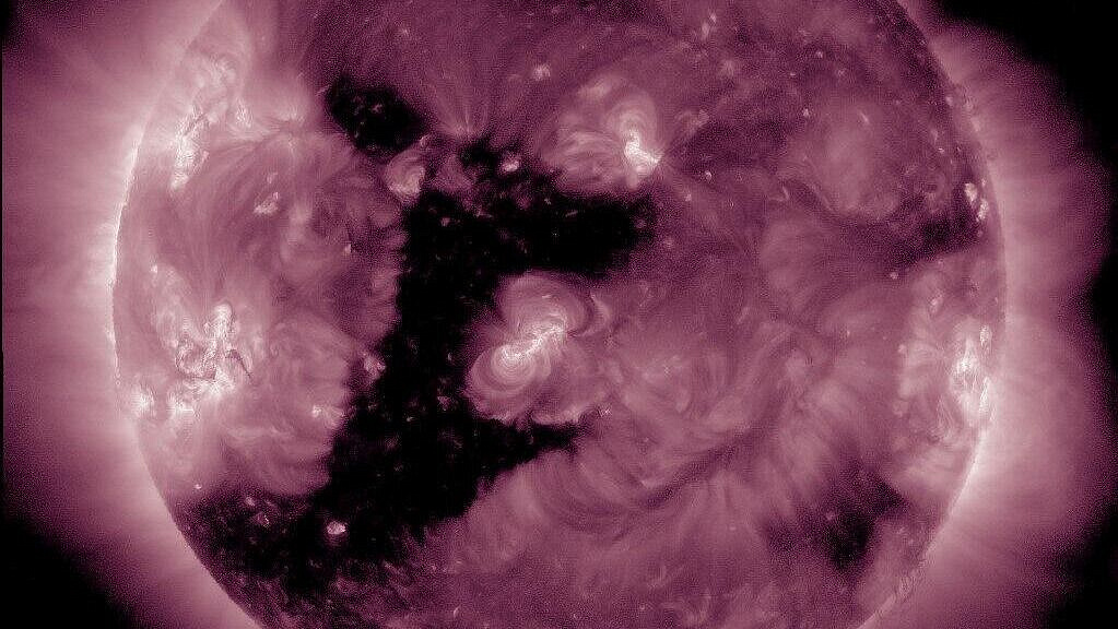 На Солнце сформировалась новая корональная дыра