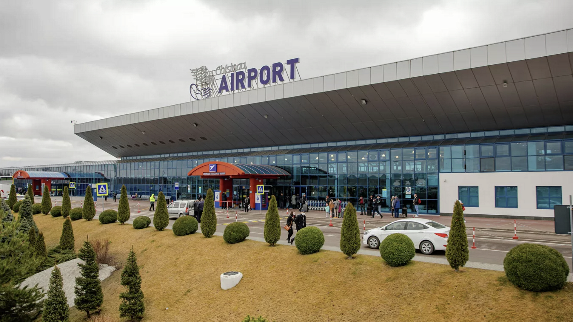 Депутата из Гагаузии удерживали почти час в аэропорту по прибытии из Турции