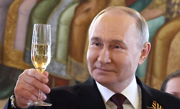 На приеме в Кремле в День Победы были только российские вина, сообщил Путин