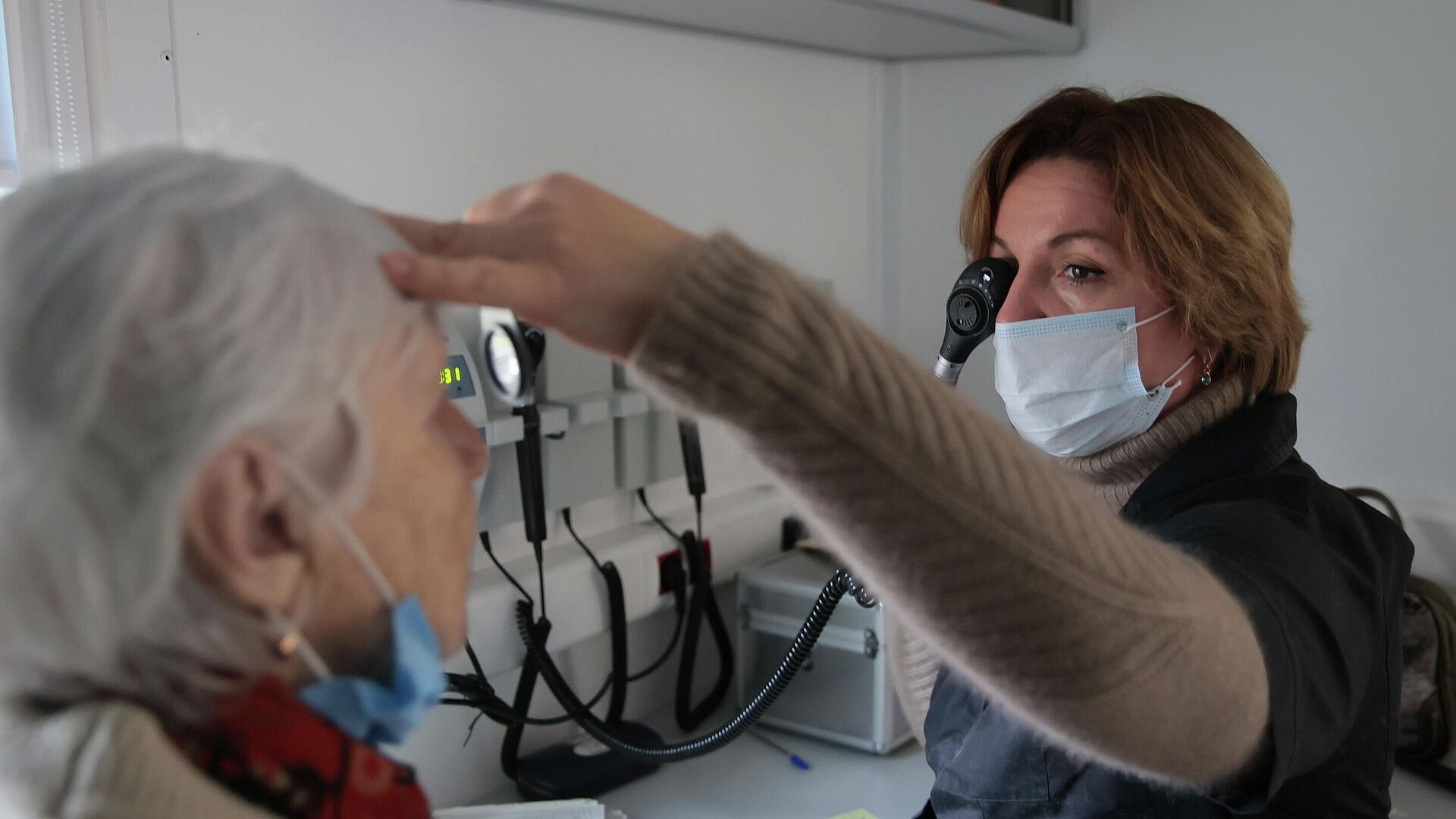 Врач назвала привычки, которые могут привести к слепоте