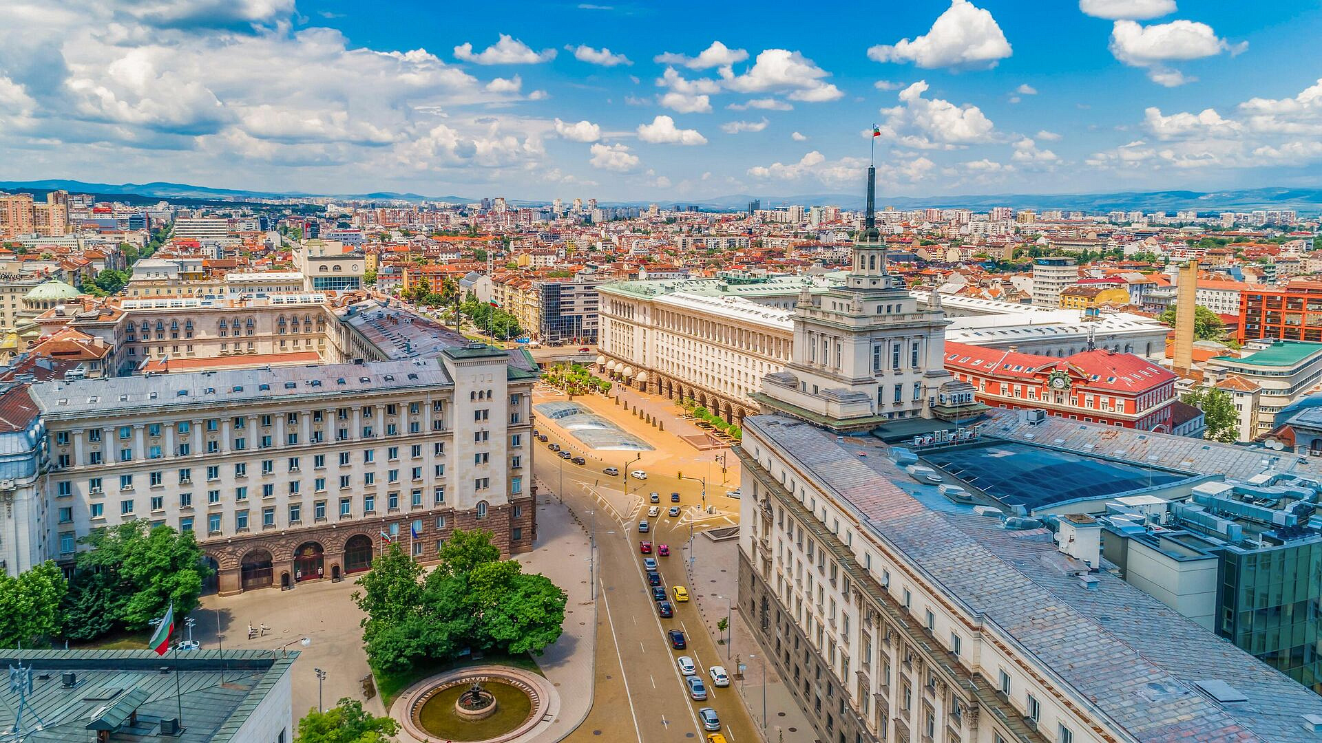 Суд в Софии одобрил экстрадицию в США россиян Ольшанского и Ивина