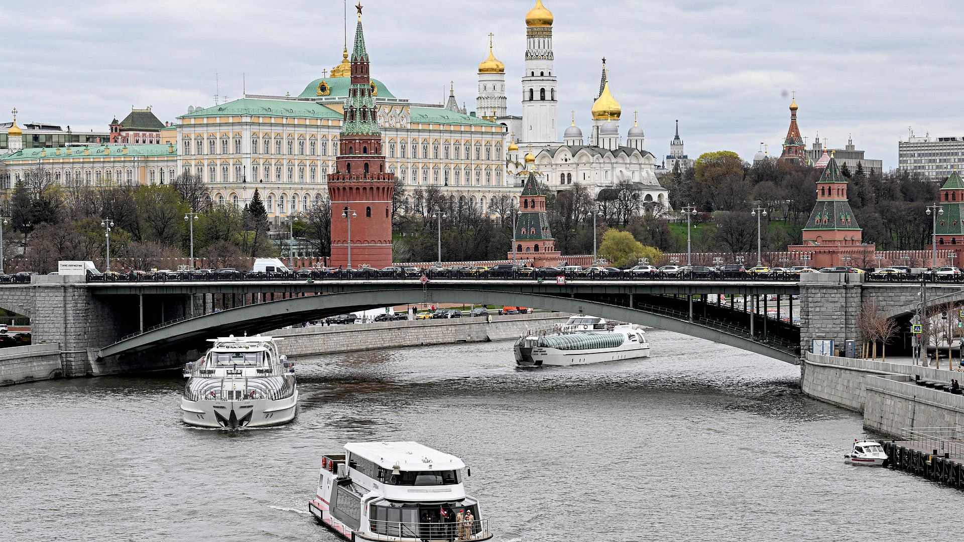 США ввели санкции против двух граждан России