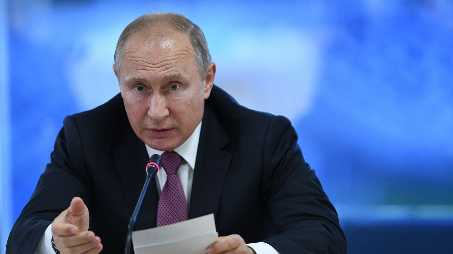 Путин рассказал, как в юности отреагировал на хаотичную застройку в городе