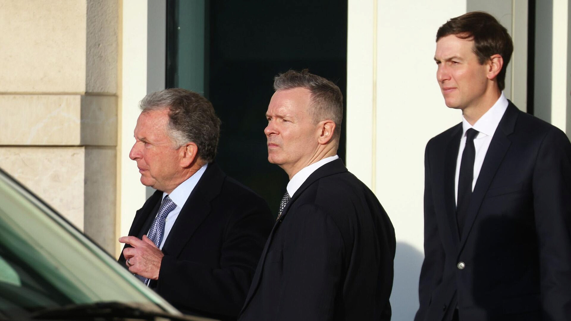 Уиткофф и Кушнер примут участие в переговорах США с Ираном, сообщили СМИ