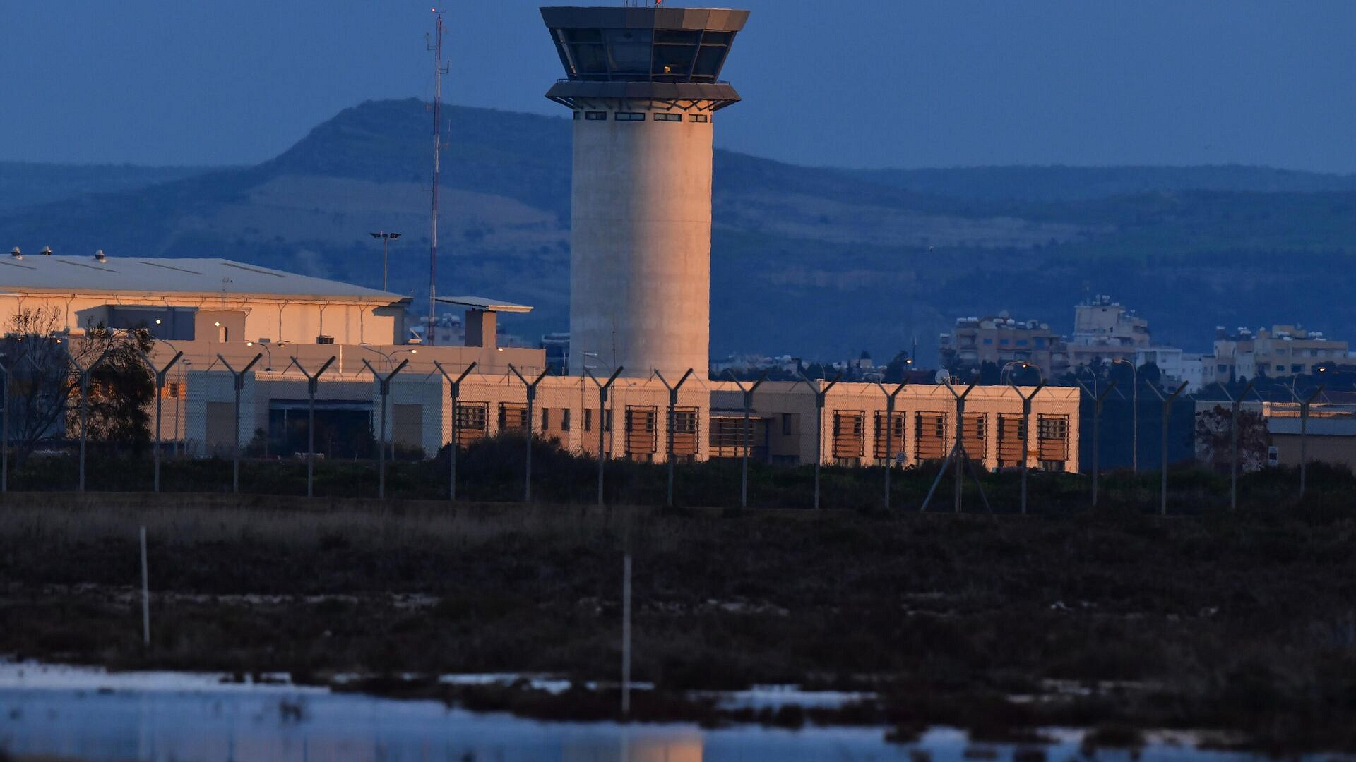 Минтранс Кипра опроверг сообщения о закрытии неба над островом