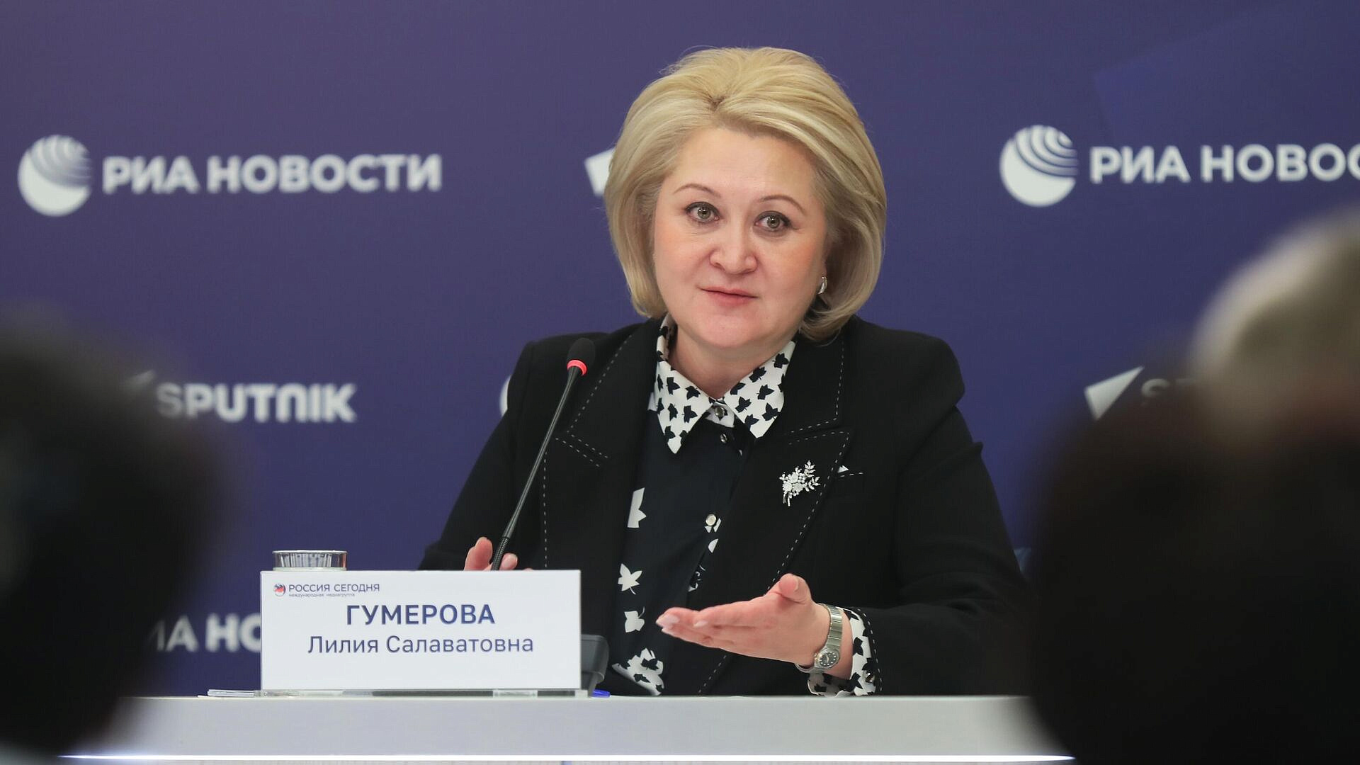 В Совфеде оценили идею о госрегулировании приема в вузы на платное обучение