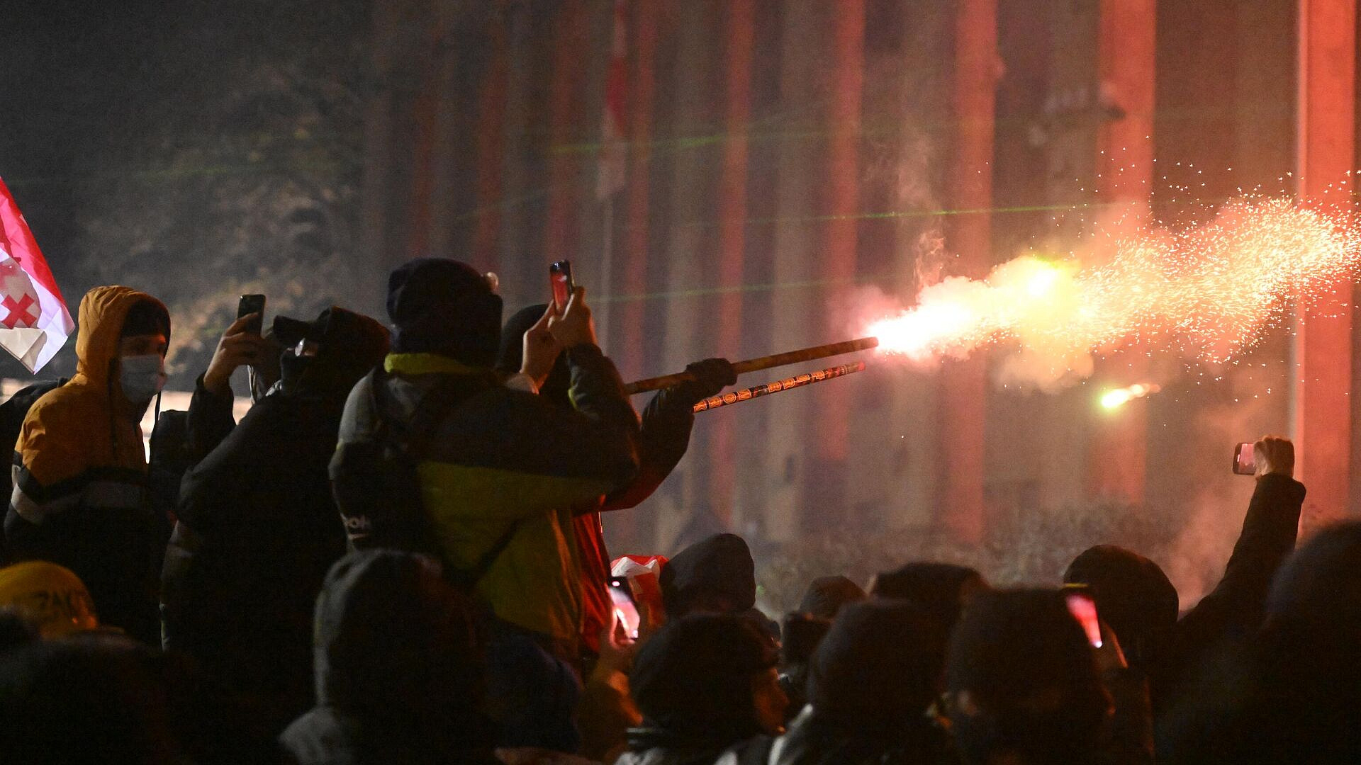 МВД Грузии сообщило о сотрудниках, пострадавших на протестах в Тбилиси