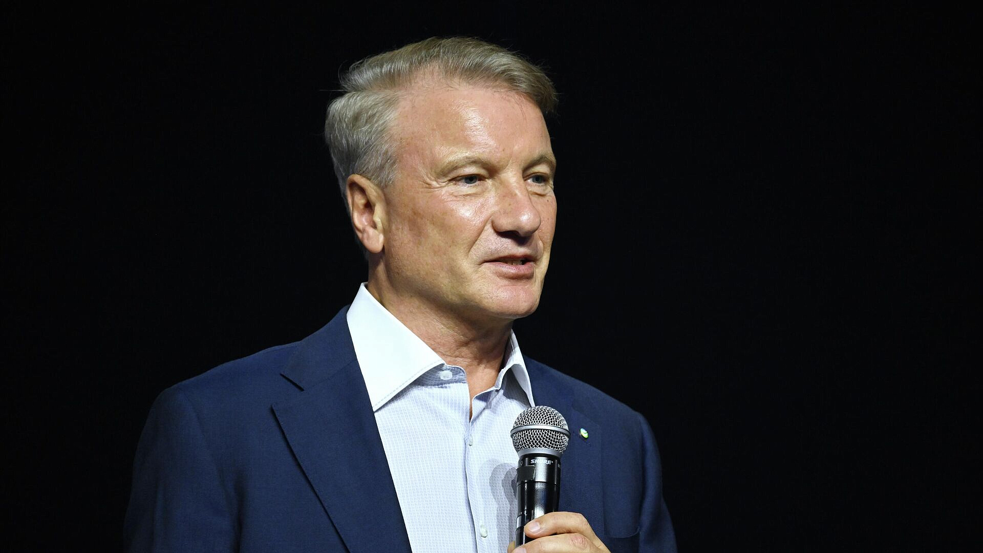 Греф стал "выдающимся приглашенным профессором" университета Цинхуа