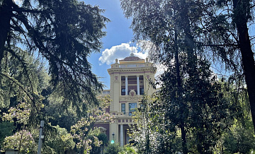 Посольство России в Италии не получало запроса по аресту судна с металлом