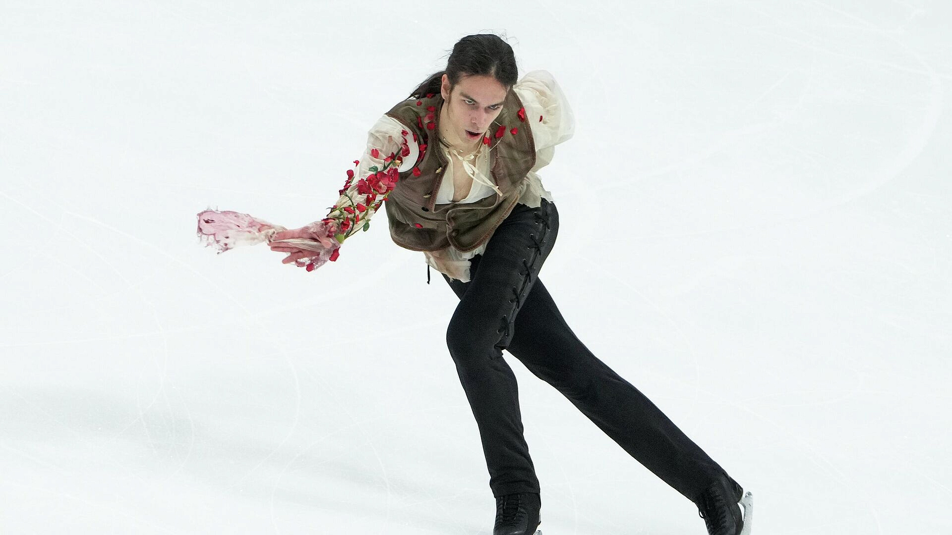 Болельщики поддержали Гуменника из-за  слухов о возможной замене программы