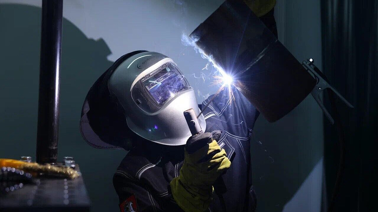 ������� ����� ���������� ��������� � ������������ �������