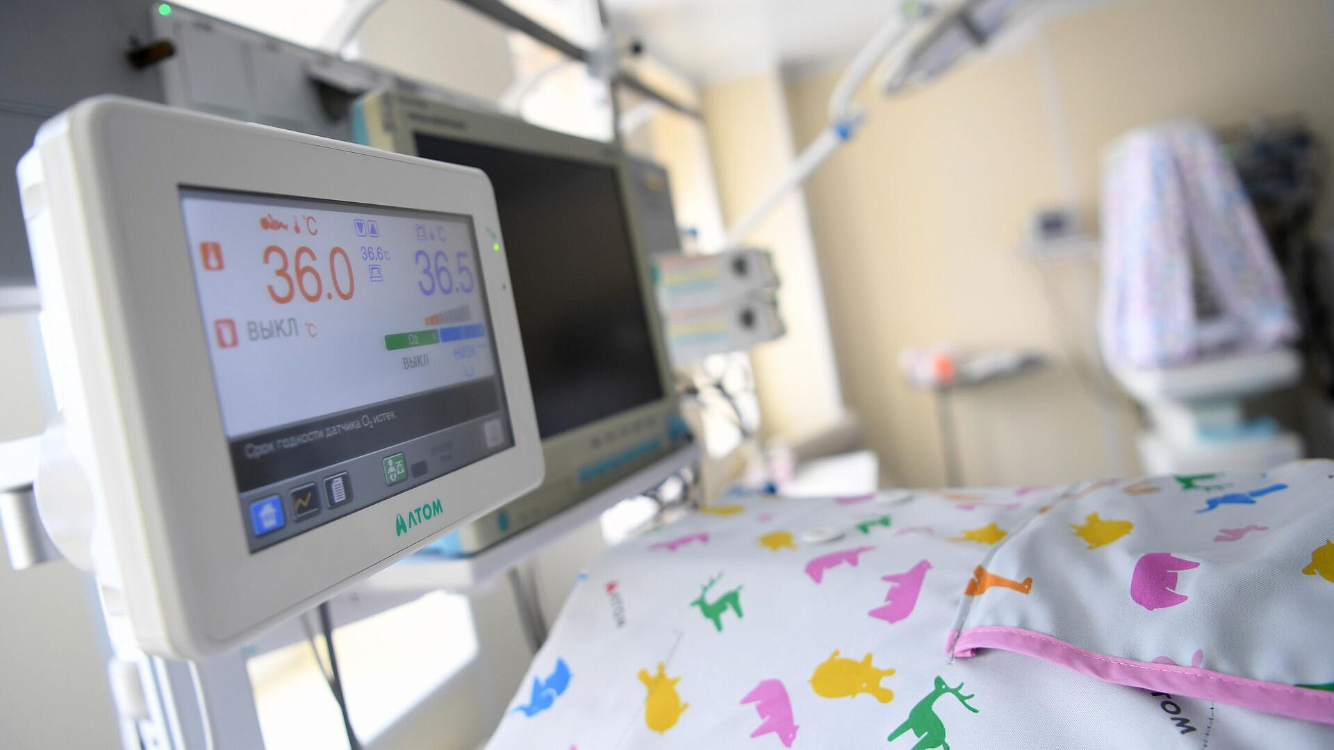 Врачи в Приморье выходили девочку, которая при рождении весила 460 грамм