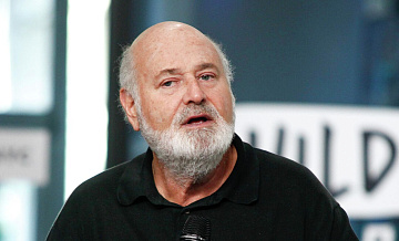 Обвиняемый в убийстве отца сын режиссера Райнера отрицает вину, пишут СМИ