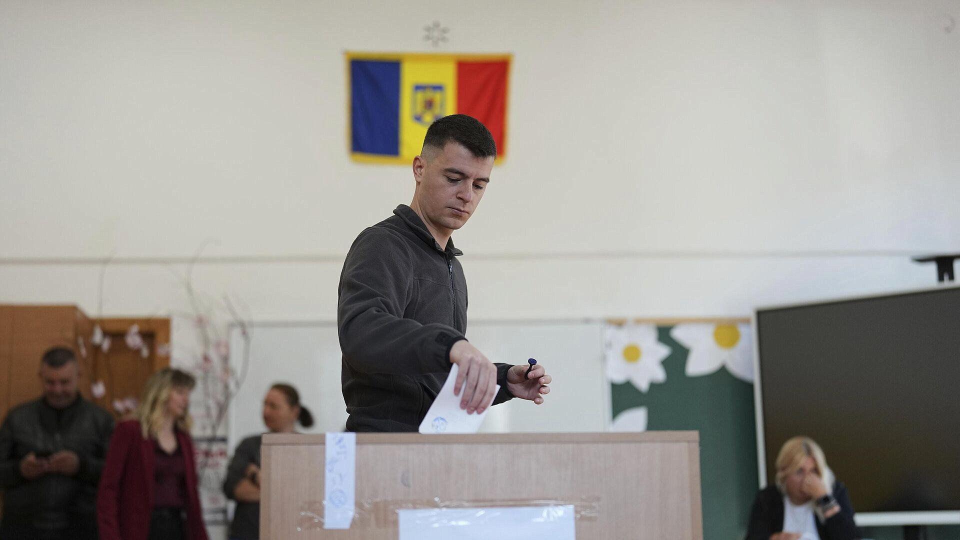 Эксперт прокомментировал победу Дана на президентских выборах в Румынии