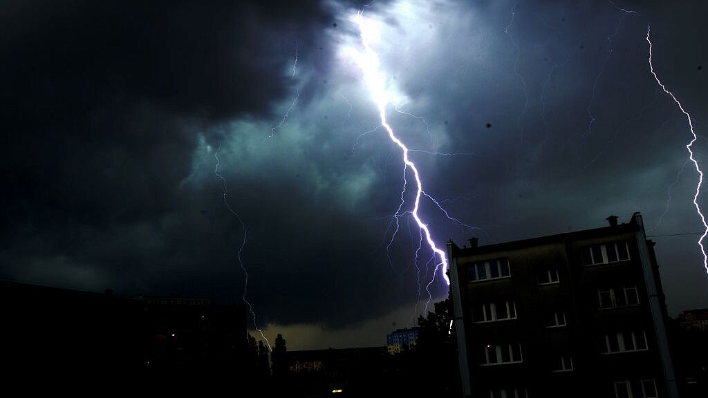 Сильные ливни и грозы ожидаются в Ставропольском крае и КЧР