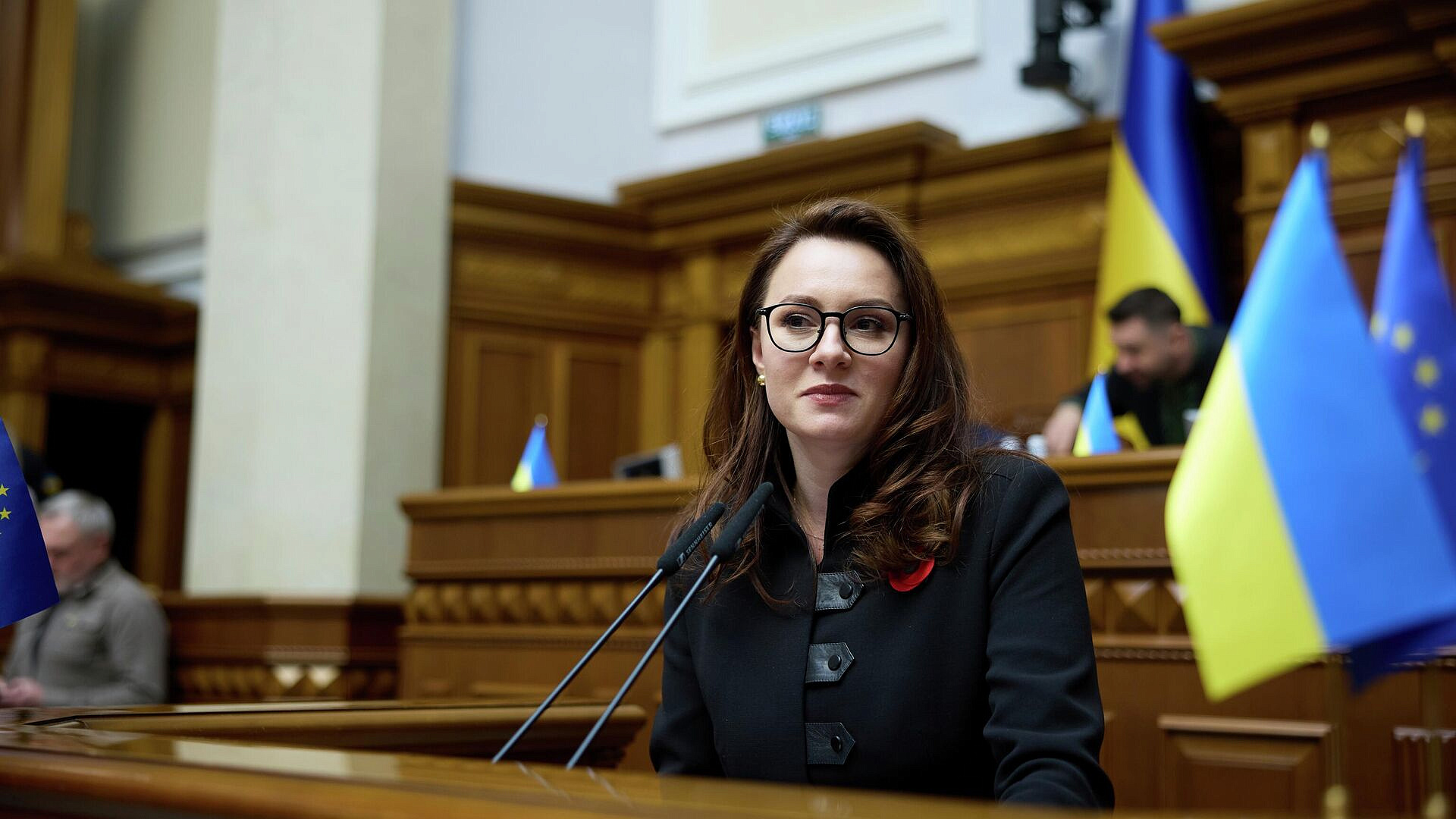 Опрос показал отношение украинцев к новому премьеру