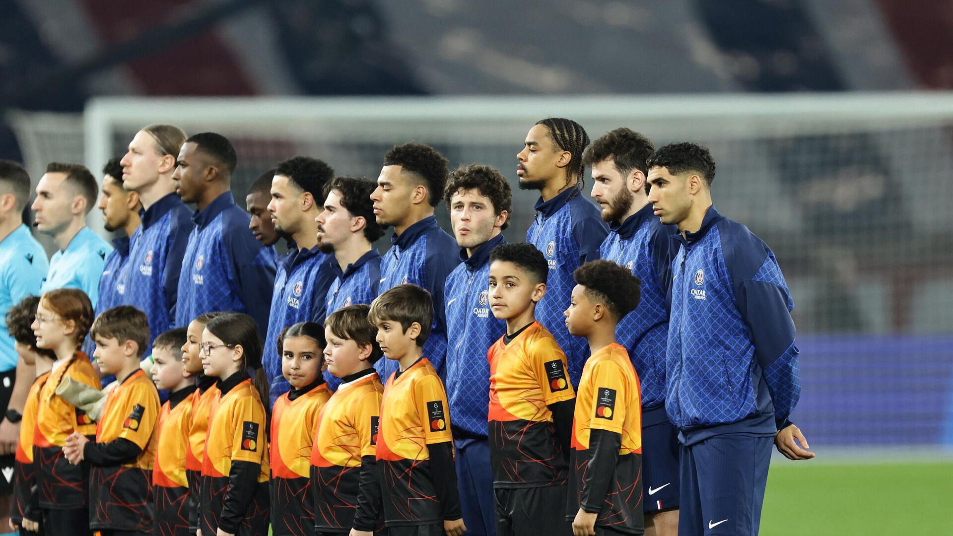 "ПСЖ" в день рождения Сафонова вышел в 1/8 финала ЛЧ