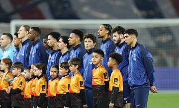 "ПСЖ" в день рождения Сафонова вышел в 1/8 финала ЛЧ