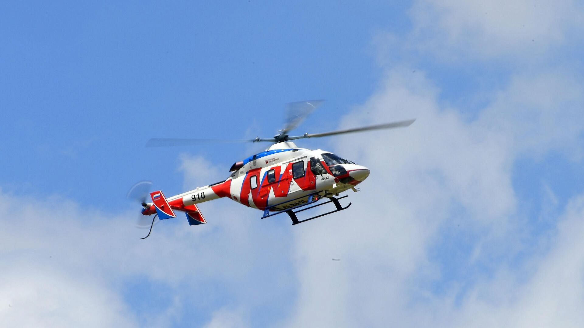 Во Франции упал противопожарный вертолет