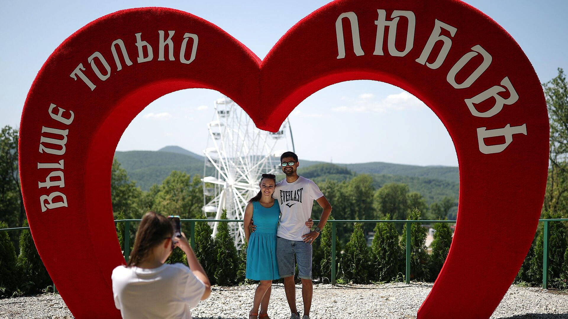 В "Авиасейлс" подсчитали, сколько туристов готовы к курортному роману