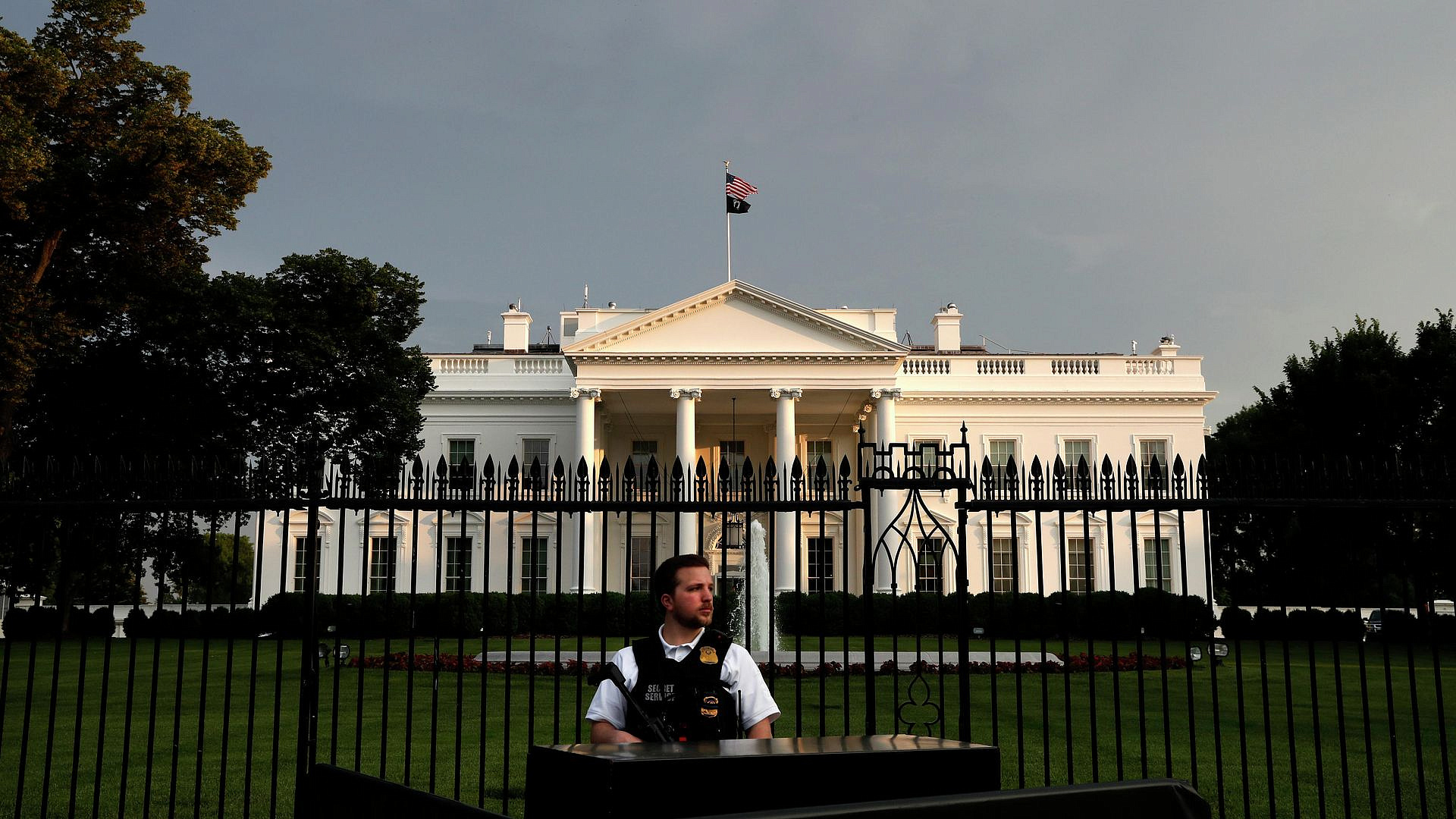 Трампа могли тайно вывезти из Анкары на военном самолете, пишут СМИ