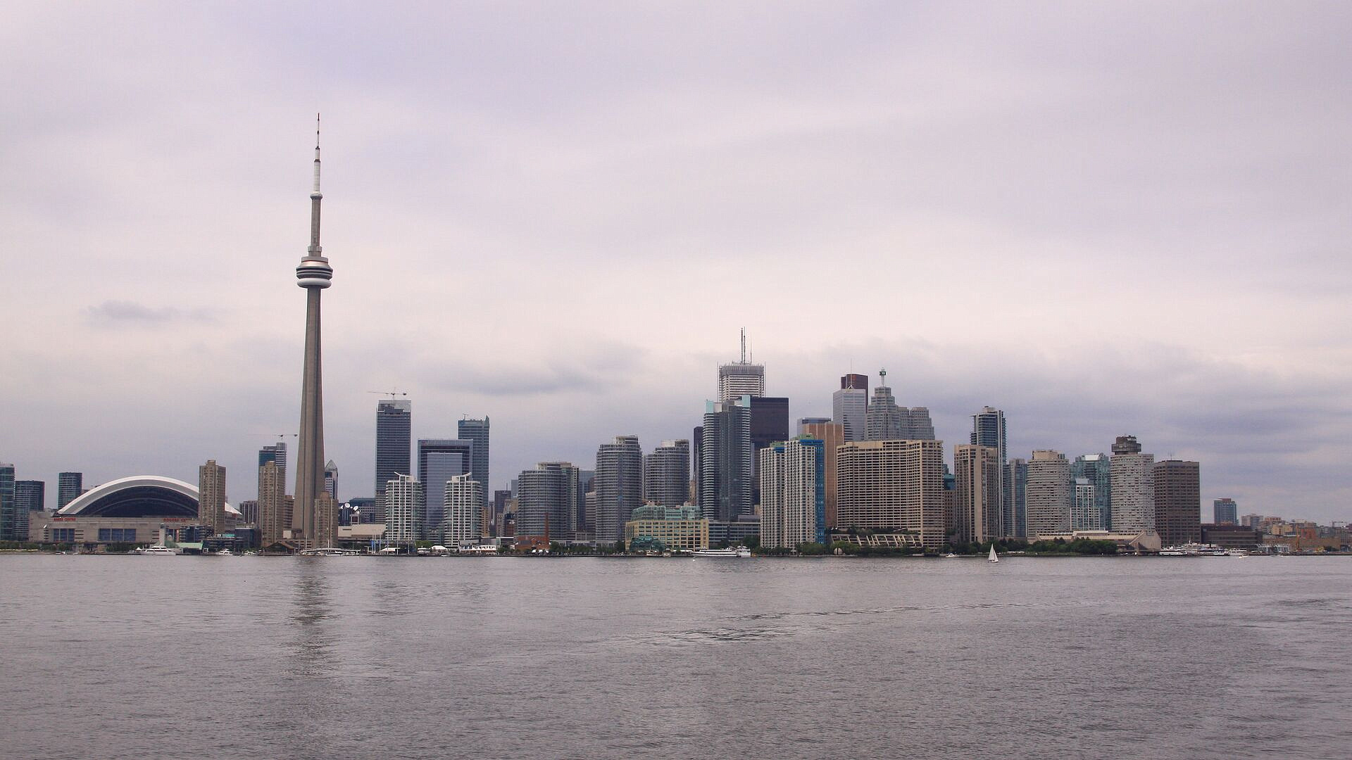 Оттава не заинтересована в ядерном оружим, заявил министр обороны Канады