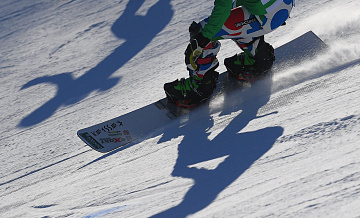 Российские горнолыжники Ворончихина и Бугаев победили на этапе КМ