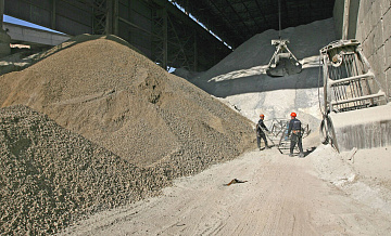 Минпромторг предложил установить минимальную долю продаж цемента на бирже