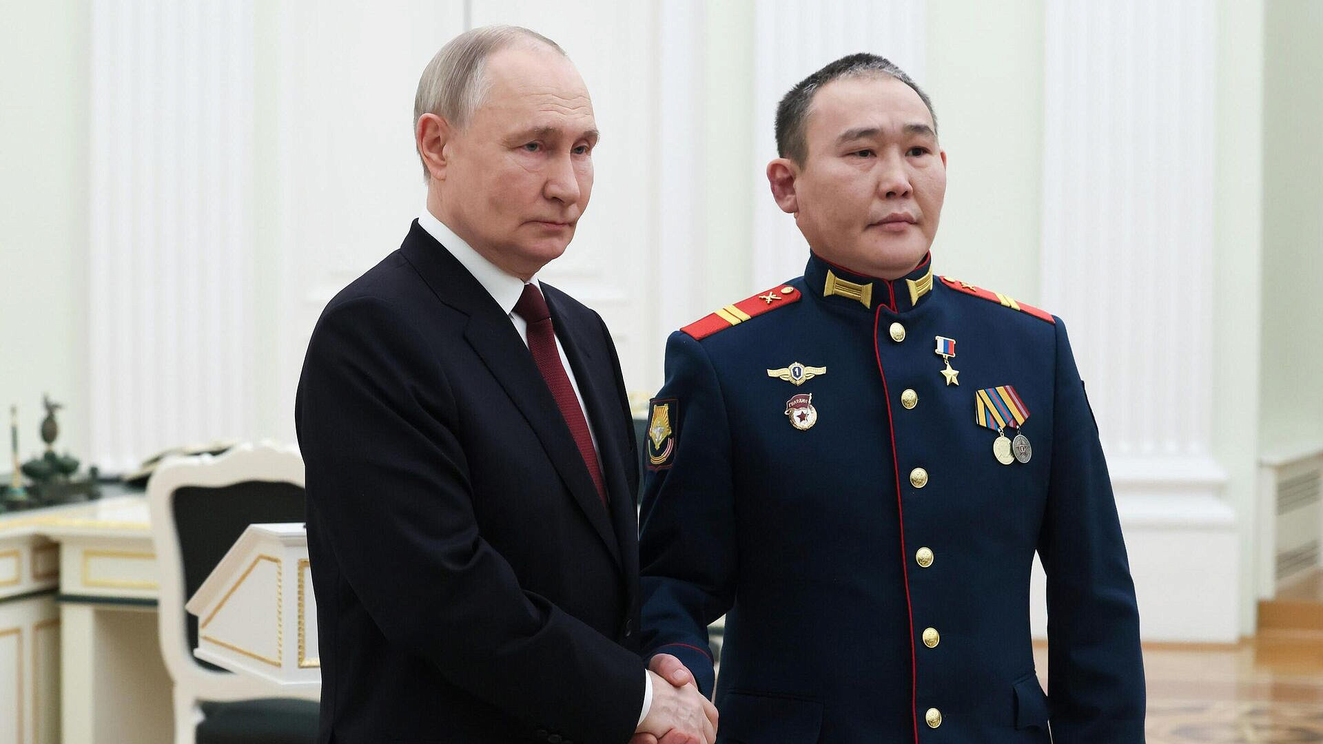 ����� ������ ��������� ����� ����������� � �������� ��������� ������