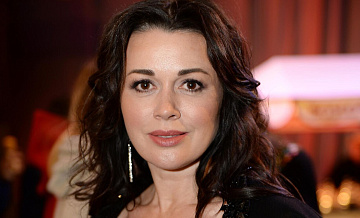 Губернатор Астраханской области выразил соболезнования родным Заворотнюк