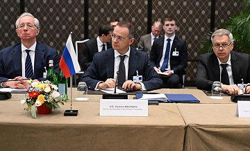 "Кулаком по столу". На Западе заметили важную деталь в заявлении Мединского