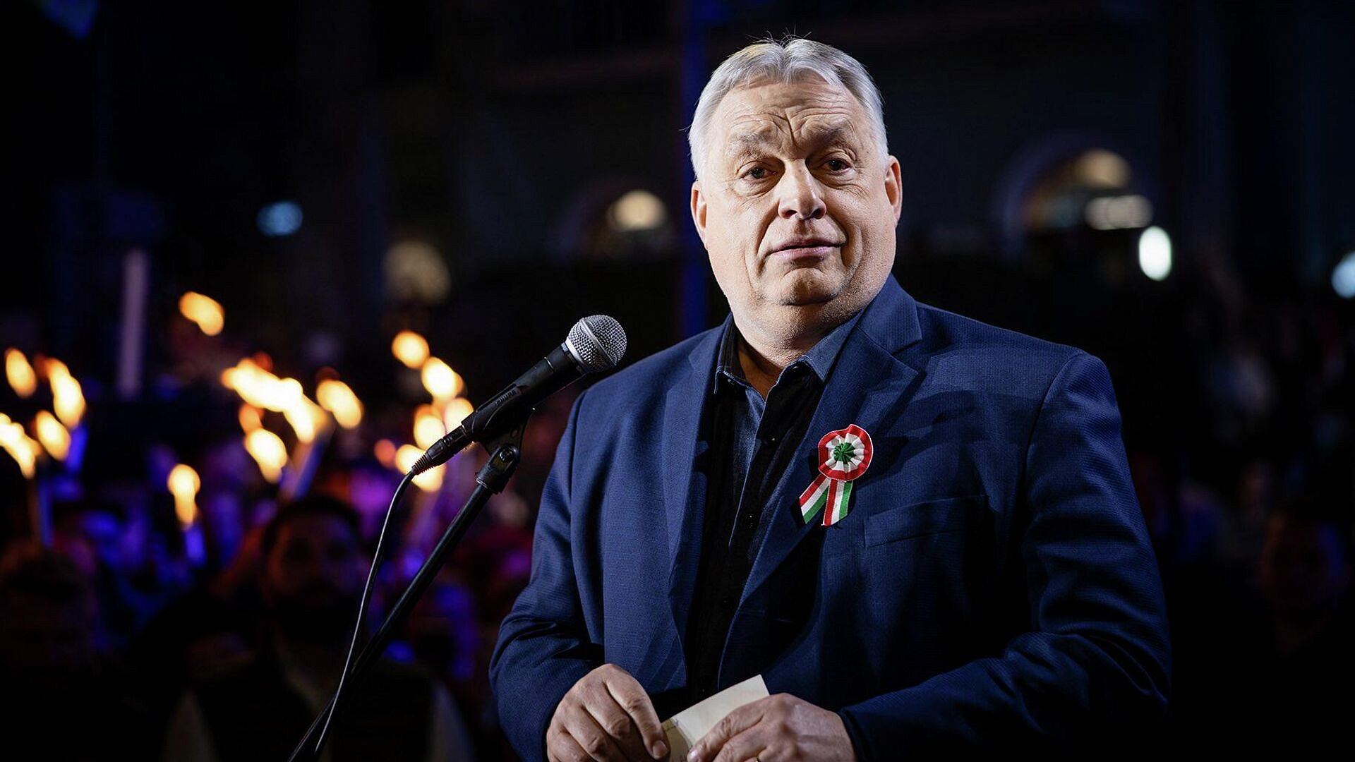 Сибига назвал поражение Орбана пасхальным подарком