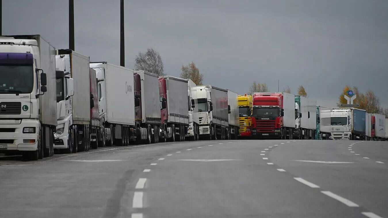Белоруссия разрешила выезд фур с литовскими номерами