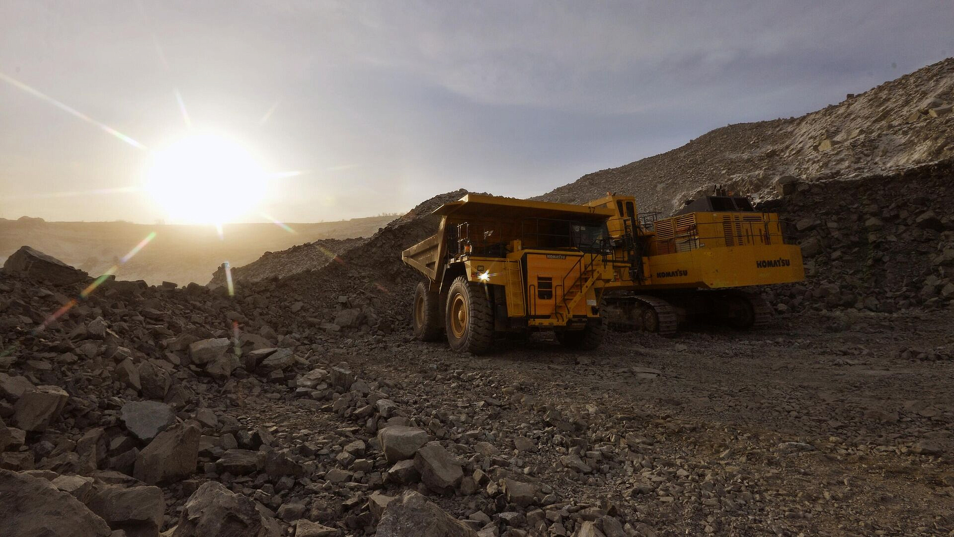 ЮГК работает с госорганами по поводу ареста средств