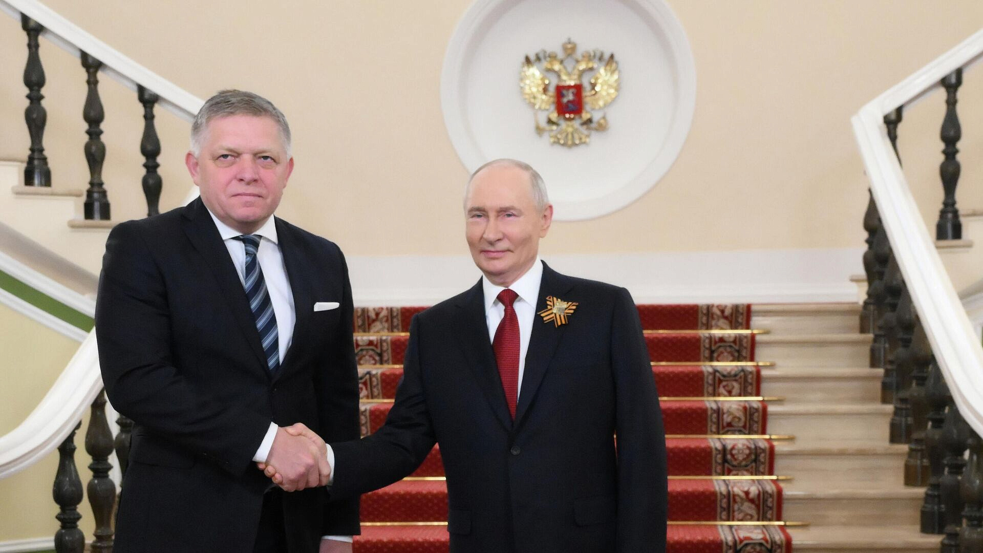 Путин поблагодарил Фицо за визит в Москву