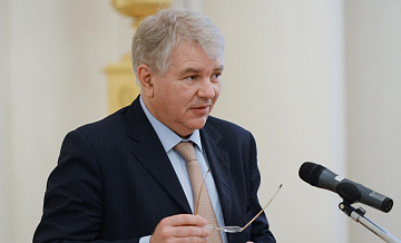 Посол Мешков: целые отряды нацистов из Франции созданы в рядах ВСУ