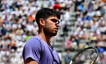 Первая ракетка мира Алькарас вышел в полуфинал Australian Open
