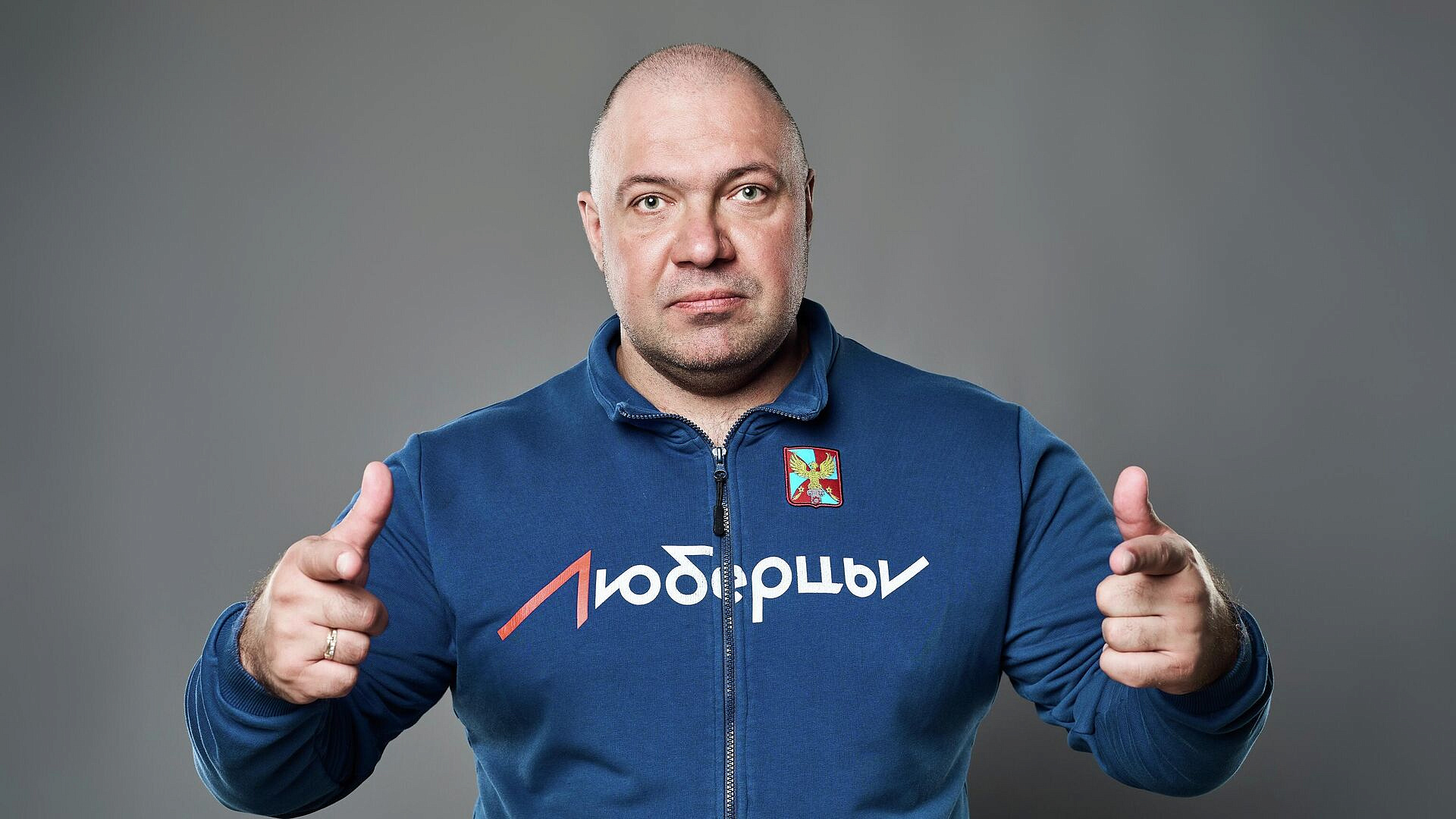 Русский Халк в День России установил мировой рекорд в экстриме