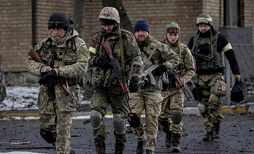 В Харькове сотрудники военкомата насильно вытащили мужчину из подъезда