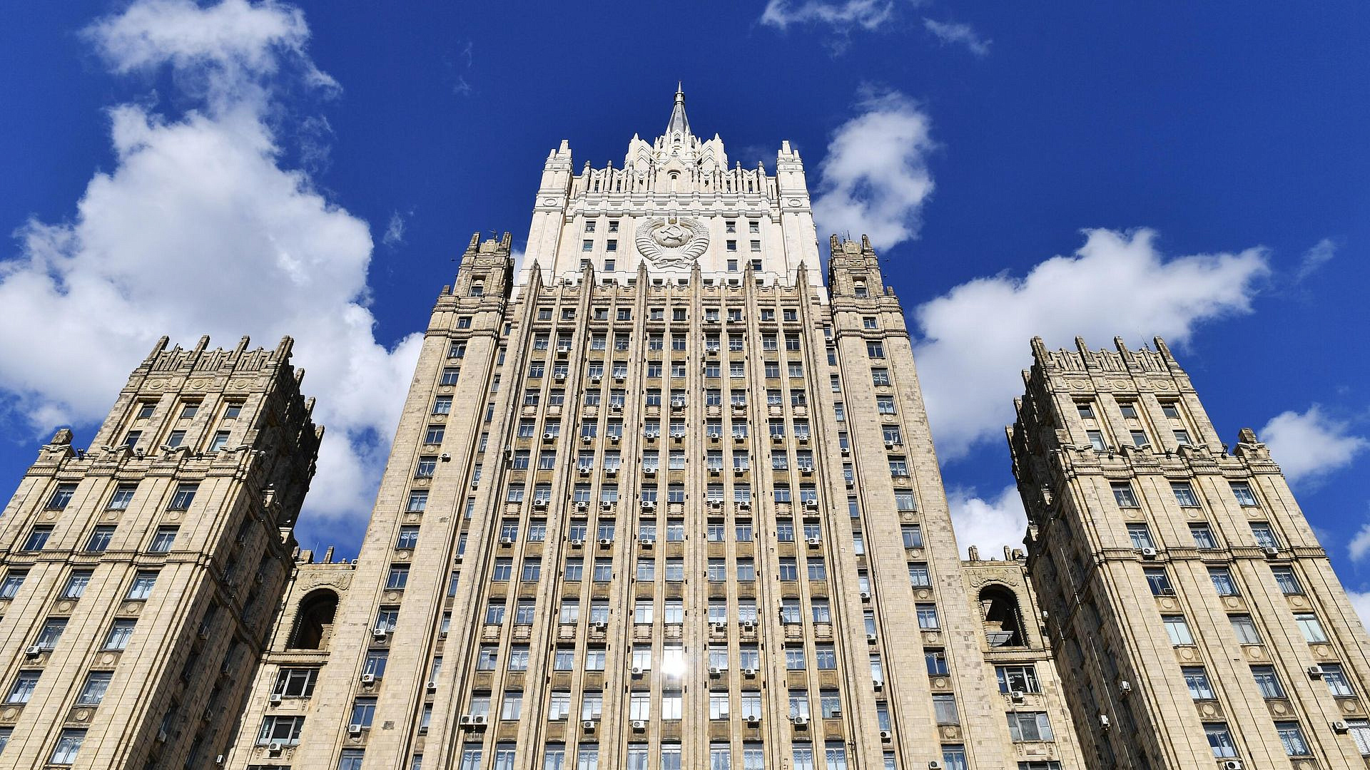 МИД приветствовал решение США сократить масштаб учений с Южной Кореей
