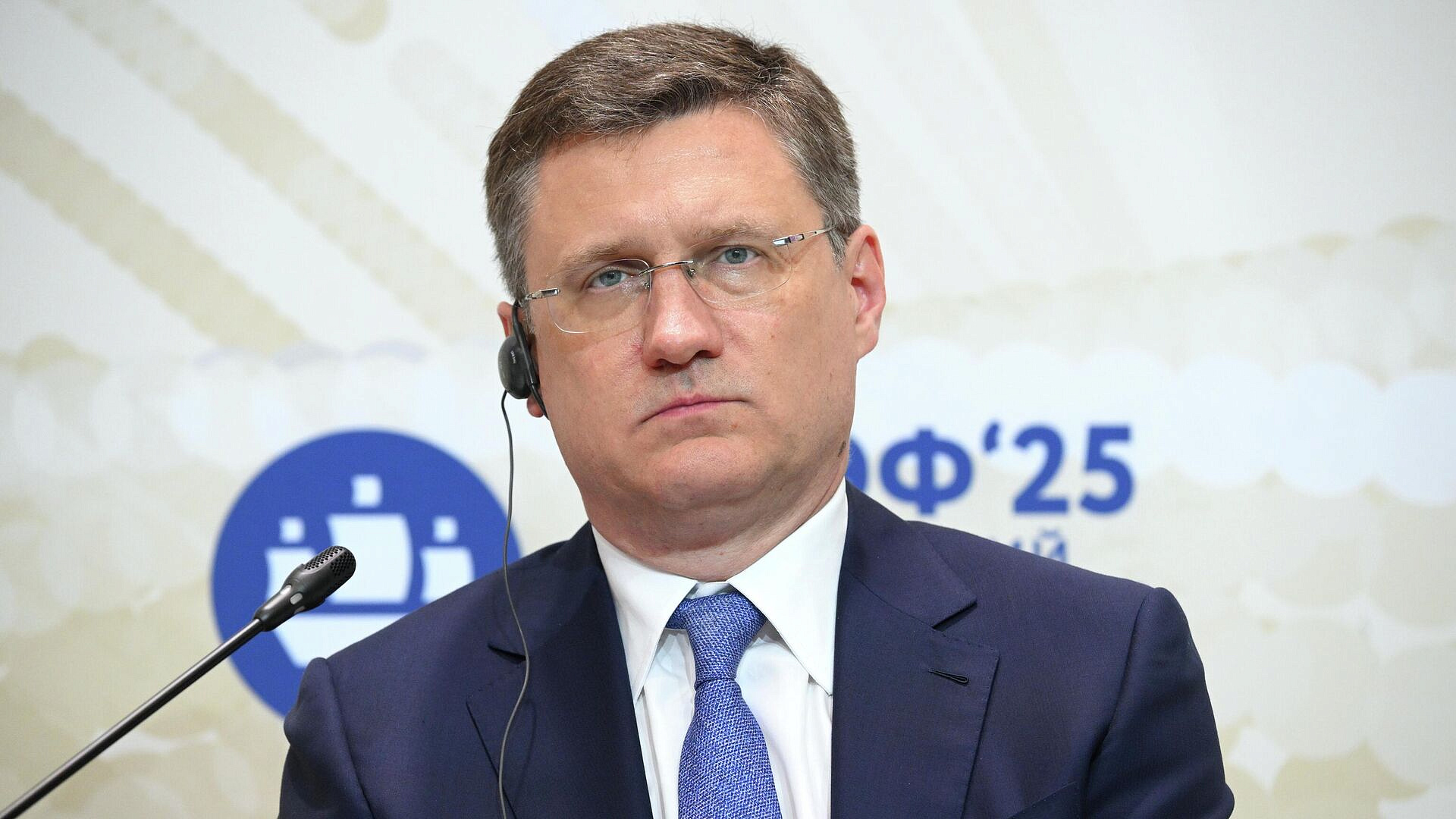 Рост ВВП России в 2026 году прогнозируется на уровне 0,4%, заявил Новак
