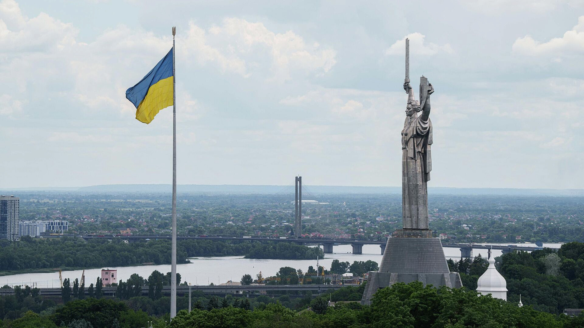 "Сможет закончить". Мендель высказалась о происходящем на Украине